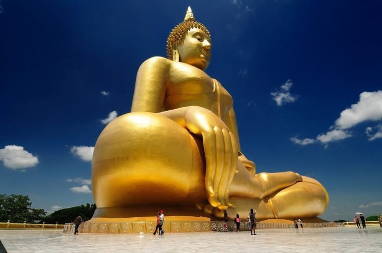 buda gigante Ang Thong templos