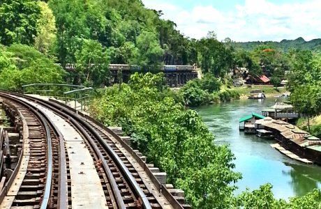 Kanchanaburi rio kwai tren