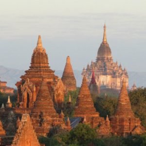 Bagan ruinas Myanmar ingles guia en tailandia